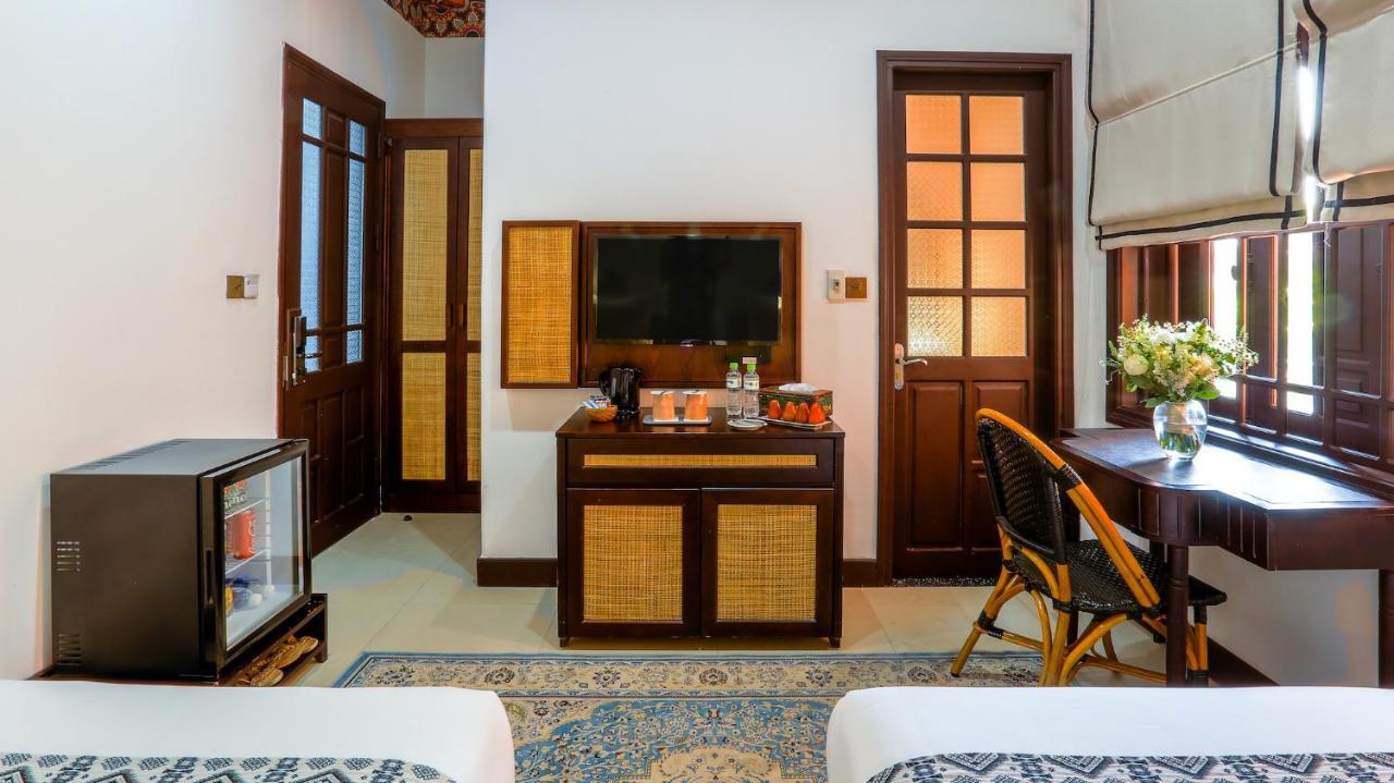 The Mansion Hoi An By Minova Bed & Breakfast Exterior foto