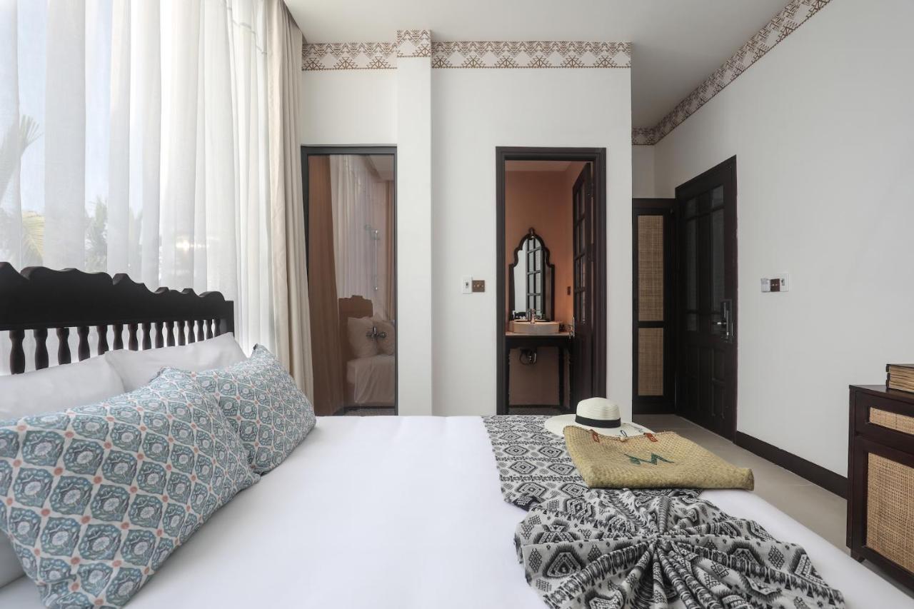 The Mansion Hoi An By Minova Bed & Breakfast Exterior foto